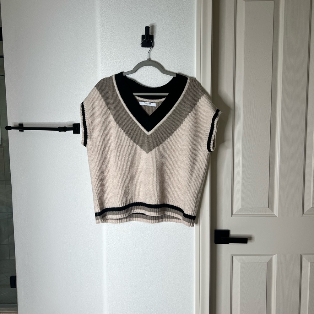 V Neck Sweater stop